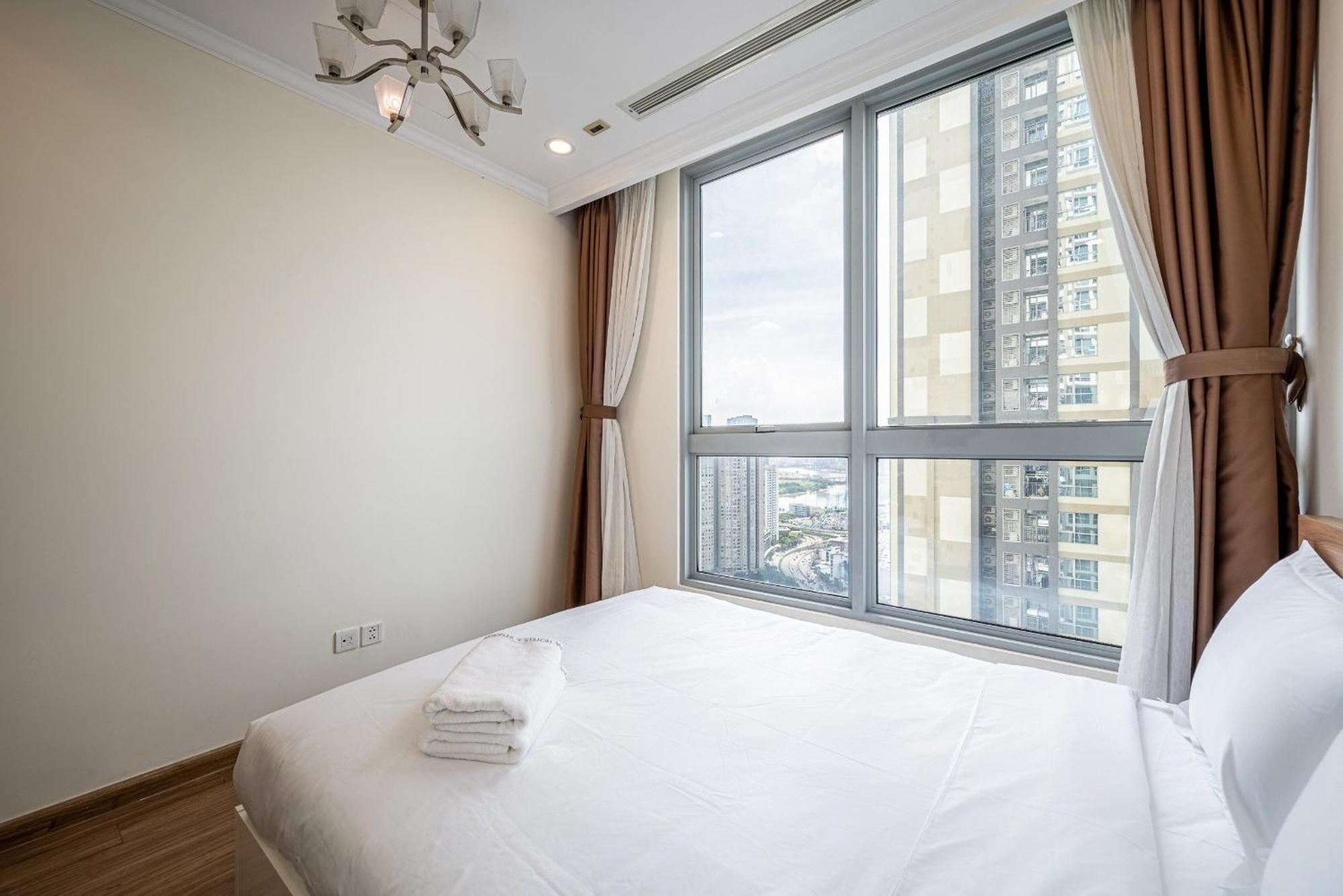 Luxury Apartment At Vinhomes Central Park 胡志明市 外观 照片