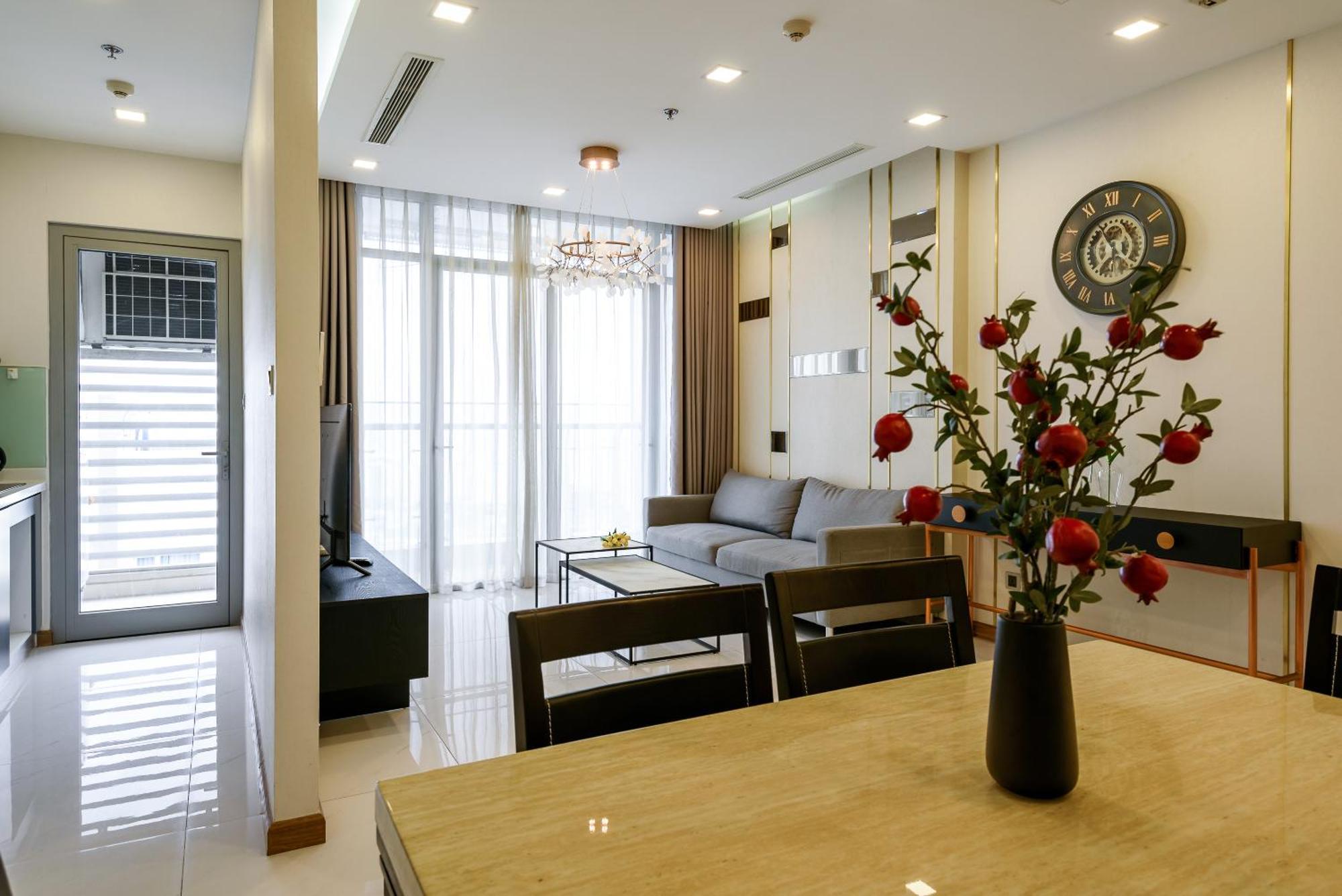 Luxury Apartment At Vinhomes Central Park 胡志明市 外观 照片