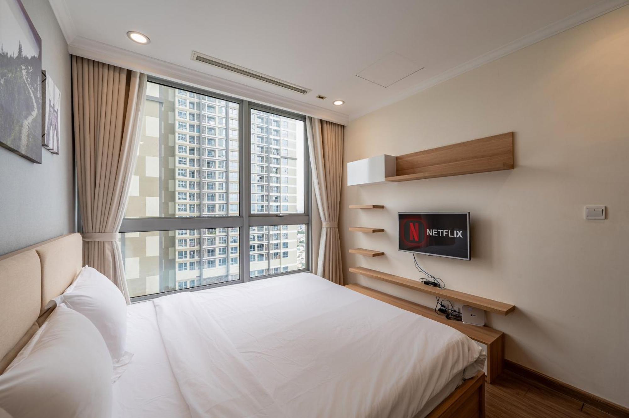 Luxury Apartment At Vinhomes Central Park 胡志明市 外观 照片