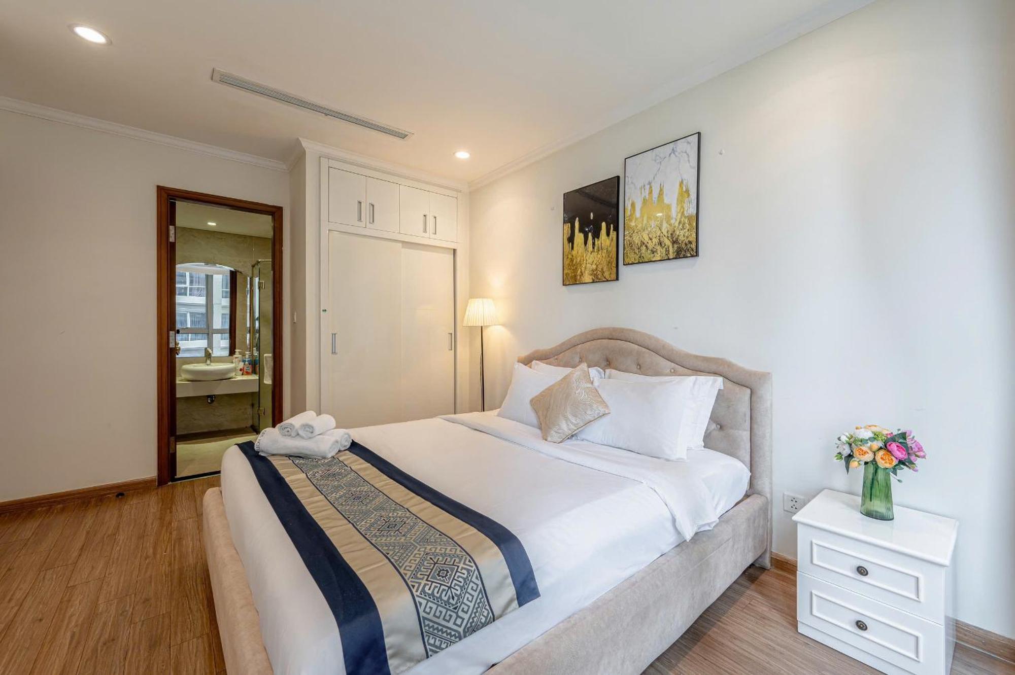 Luxury Apartment At Vinhomes Central Park 胡志明市 外观 照片