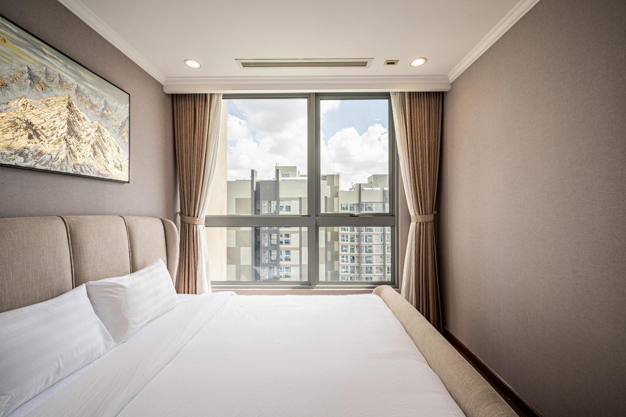 Luxury Apartment At Vinhomes Central Park 胡志明市 外观 照片