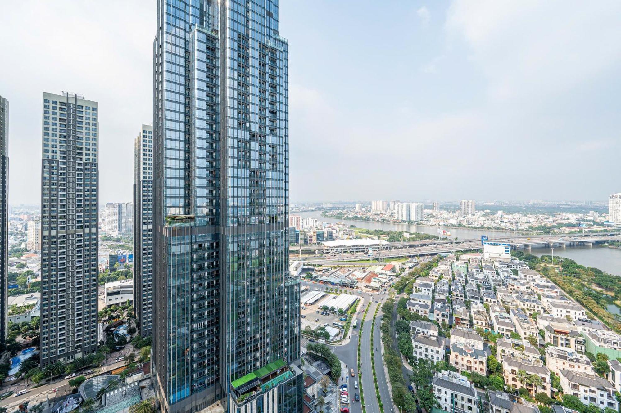 Luxury Apartment At Vinhomes Central Park 胡志明市 外观 照片