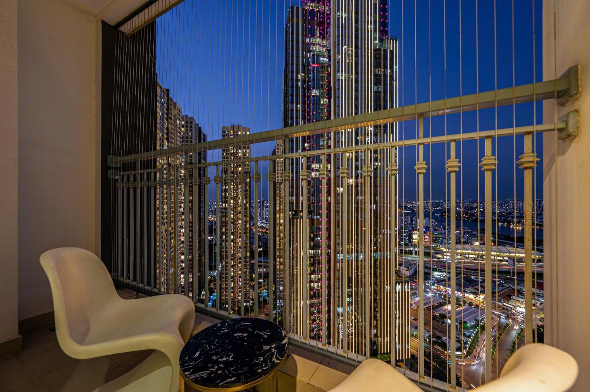 Luxury Apartment At Vinhomes Central Park 胡志明市 外观 照片